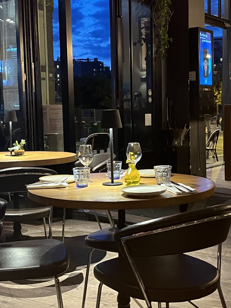 Ambiance chaleureuse et intimiste - Restaurant LOFT 148