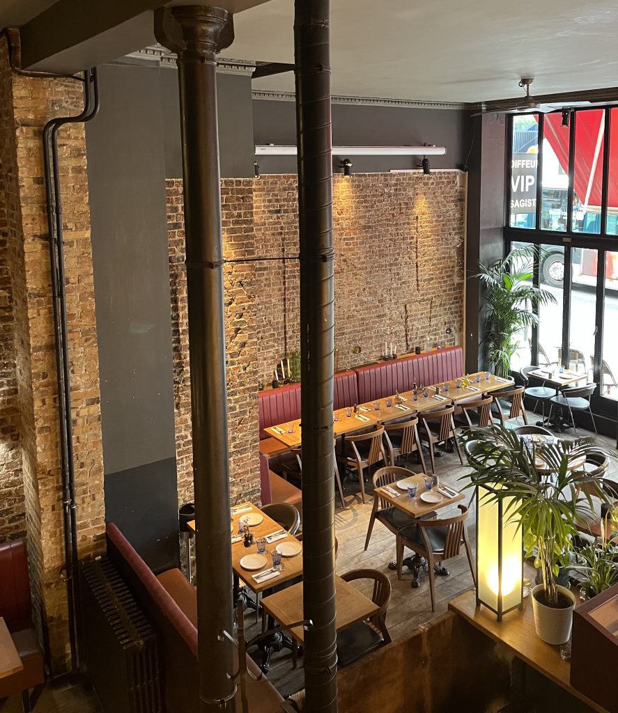 Salle de restaurant vu de la mezzanine - LOFT 148